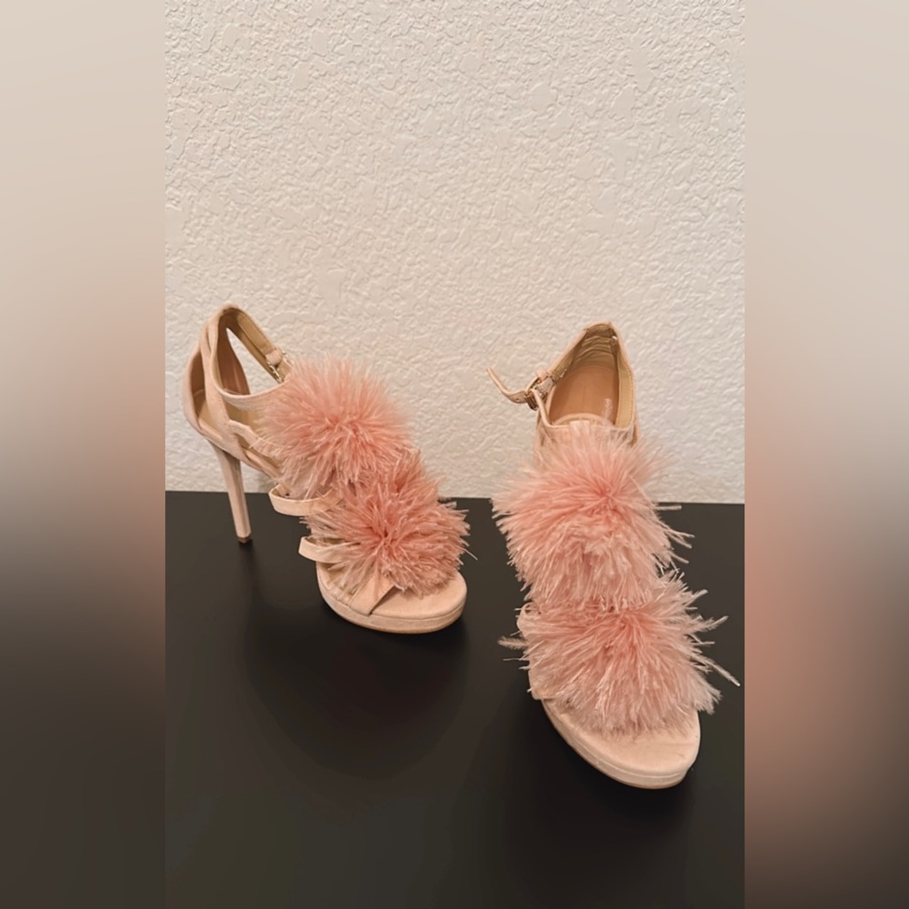 🆕 Michael Kors pumps - New with out box
